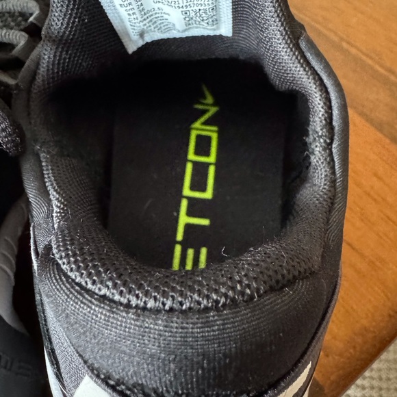 EUC Nike Metcom 5 runners. Sz 5.5 men’s (7.5 women’s) - Picture 3 of 9